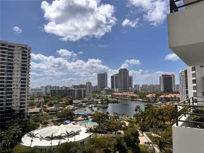 600 Three Islands Blvd
