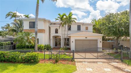 260 NE Wavecrest Ct