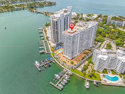 11 Island Ave