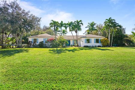 7600 SW 164th St
