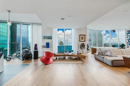 200 Biscayne Boulevard Way