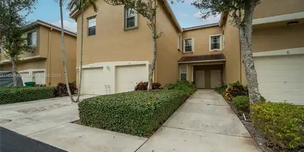 158 Village Blvd