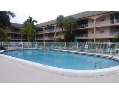 541 Blue Heron Dr