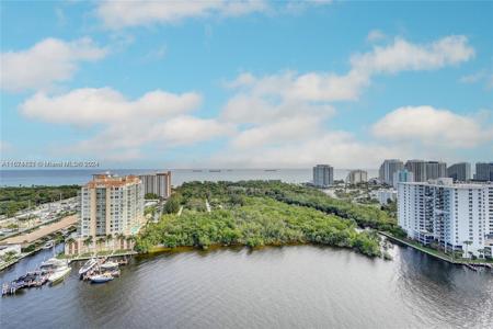 936 Intracoastal Dr
