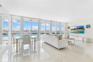 520 West Ave