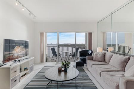 300 Bayview Dr
