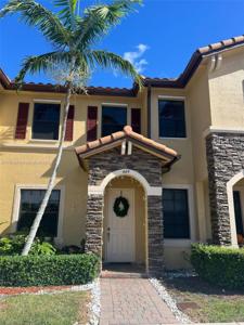 449 SE 32nd Ter