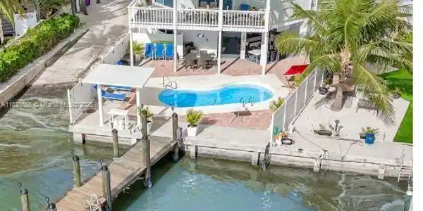 500 Sombrero Beach Rd
