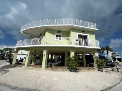 65821 Overseas Hwy 176