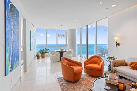 100 S Pointe Dr