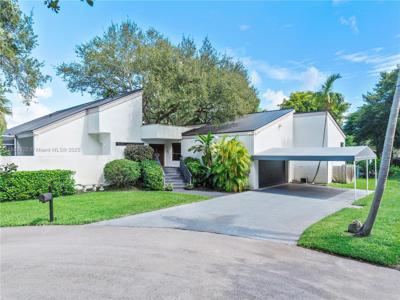 7605 SW 160th Ter