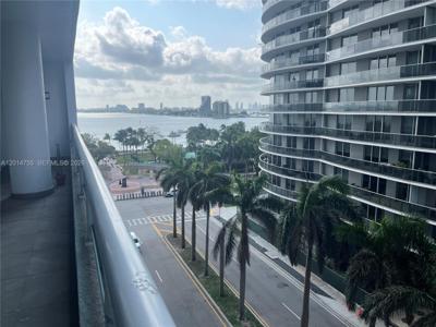 1800 N Bayshore Dr