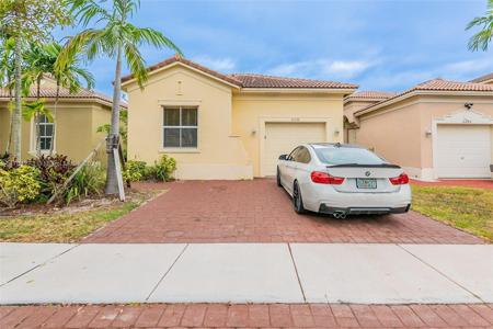 2230 NE 37th Rd