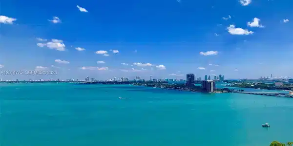 1800 N BAYSHORE DR