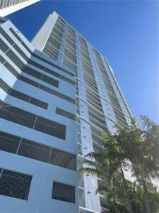 335 S Biscayne Blvd