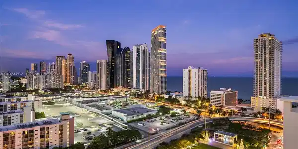 300 Sunny Isles Blvd