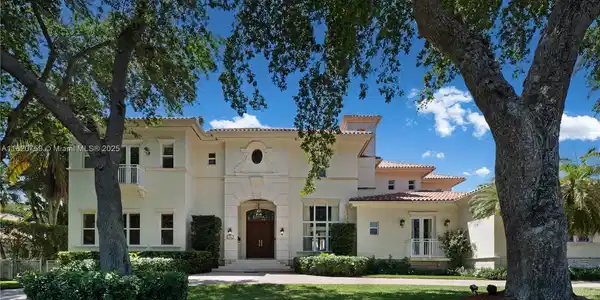180 Solano Prado