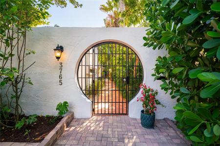 3765 Carmen Ct