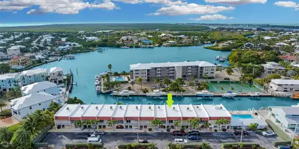 423 Sombrero Beach Rd