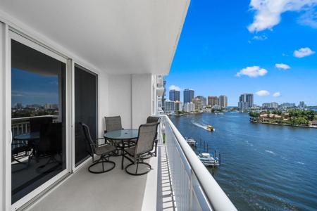511 Bayshore