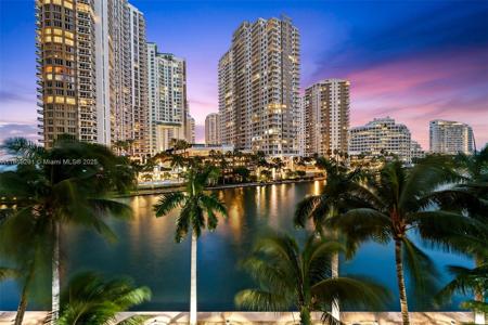 495 Brickell Ave