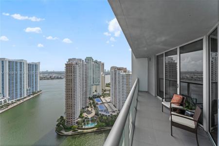 495 Brickell Ave