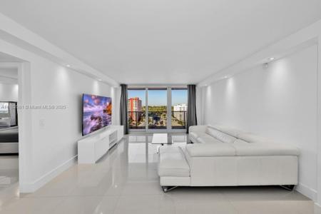3140 S Ocean Dr