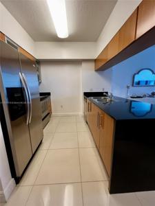 1750 N Bayshore Dr