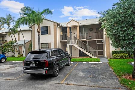 889 Hamilton Dr