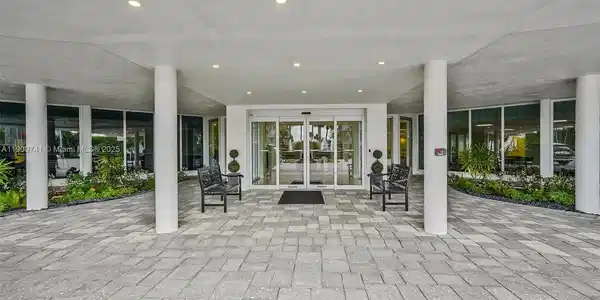 3546 S Ocean Blvd