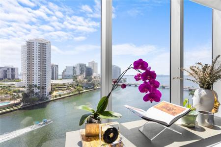 495 Brickell Ave