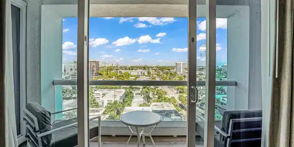 551 N Fort Lauderdale Beach