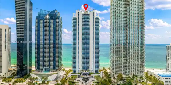 17001 Collins Ave