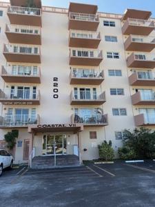 2200 E Hallandale Beach Blvd