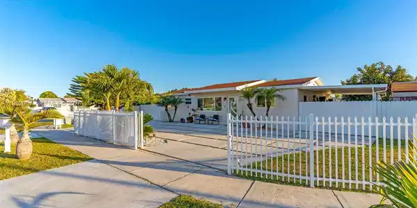 14790 SW 285th St