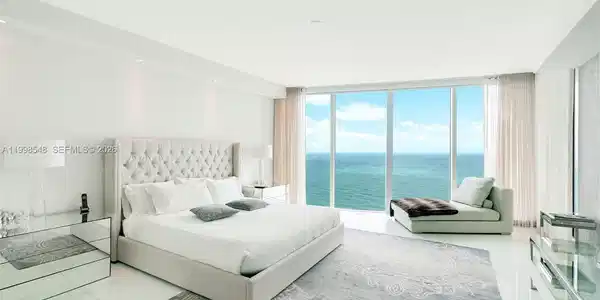 2711 S Ocean Dr