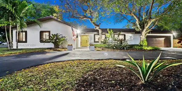 17605 SW 86th Ave