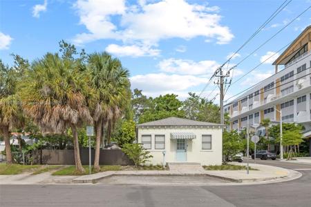 3452 Margaret St