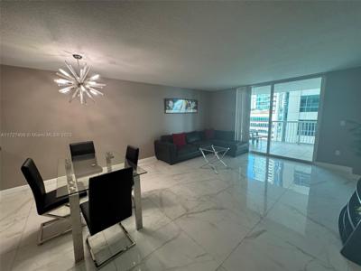 1200 Brickell Bay Dr