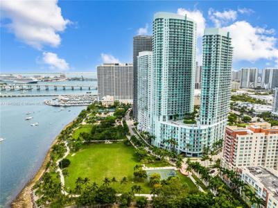 1900 N Bayshore Dr