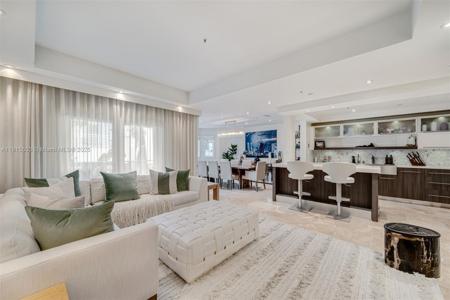 1413 Sunset Harbour Dr