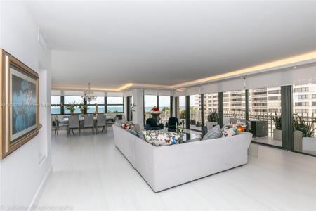 3 Grove Isle Dr