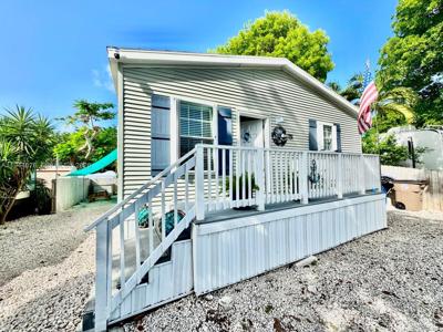 101620 Overseas Hwy #11N
