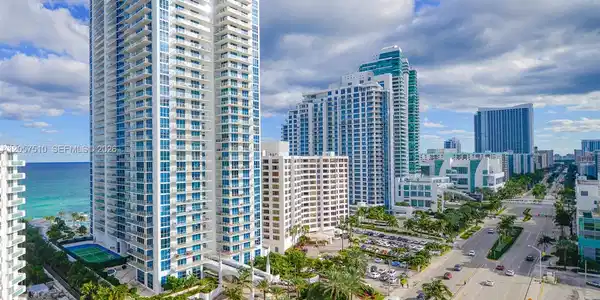 3000 S Ocean Dr