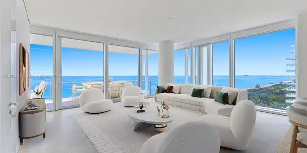 9111 Collins Ave