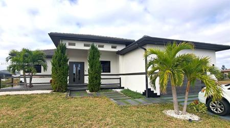 1620 NW 37th PL