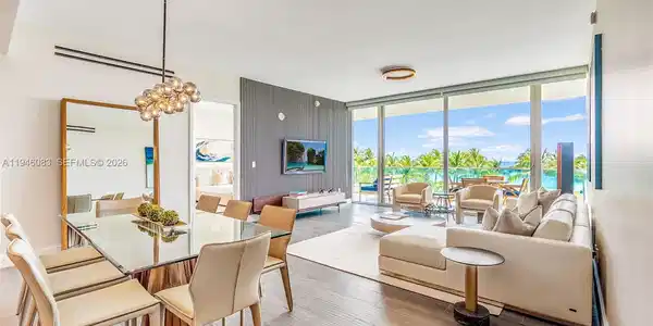 10203 Collins Ave