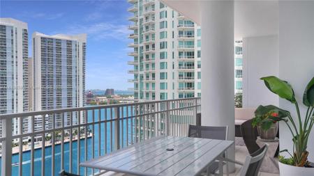 801 Brickell Key Blvd