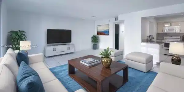 1800 Collins Ave