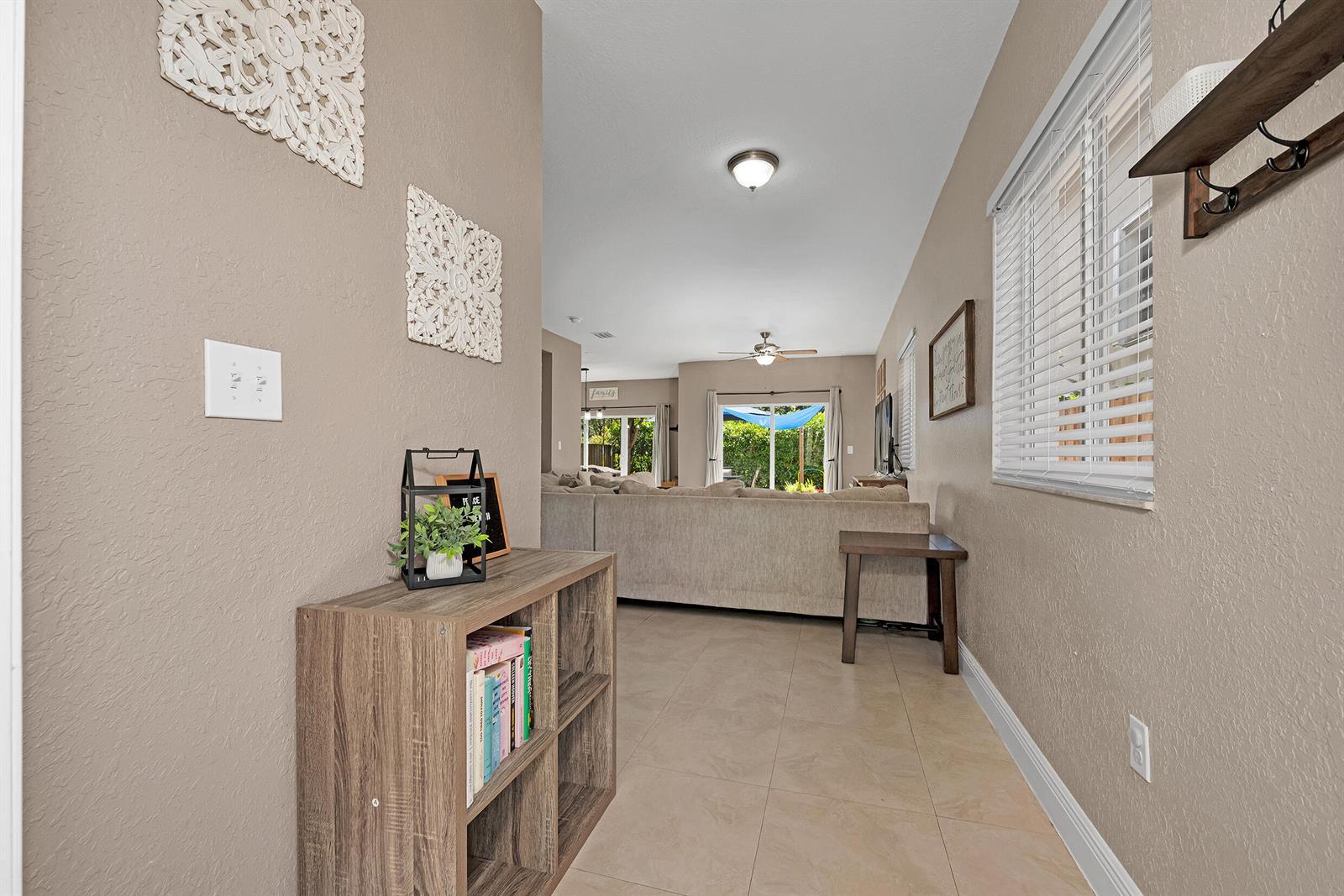 Image 3: Entryway